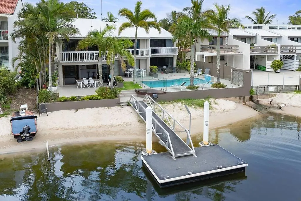Jalynca, Waterfront Escape Διαμέρισμα Noosa Heads